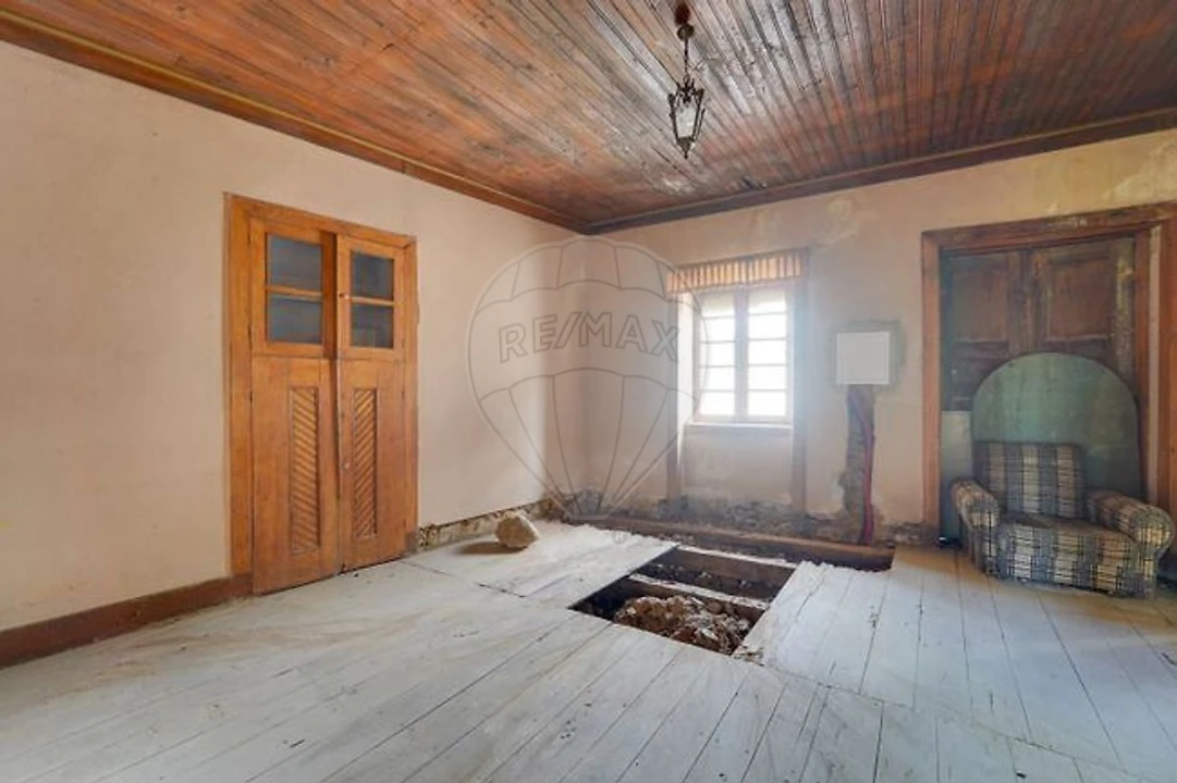 Moradia T3 para Venda em Avelãs de Cima Foto 26