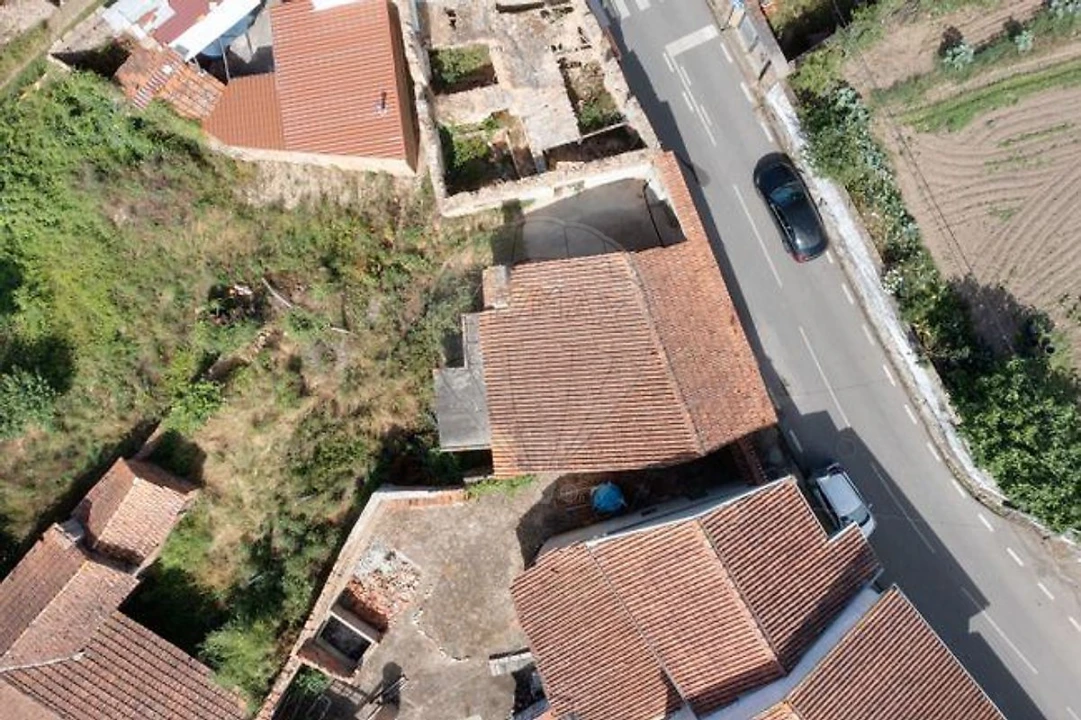 Moradia T3 para Venda em Avelãs de Cima Foto 13