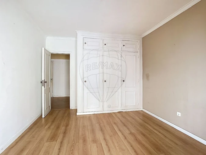 Apartamento T2 para Venda em Algueirão-Mem Martins Foto 5