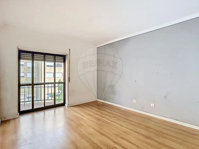 Apartamento T2 para Venda em Algueirão-Mem Martins Foto 18