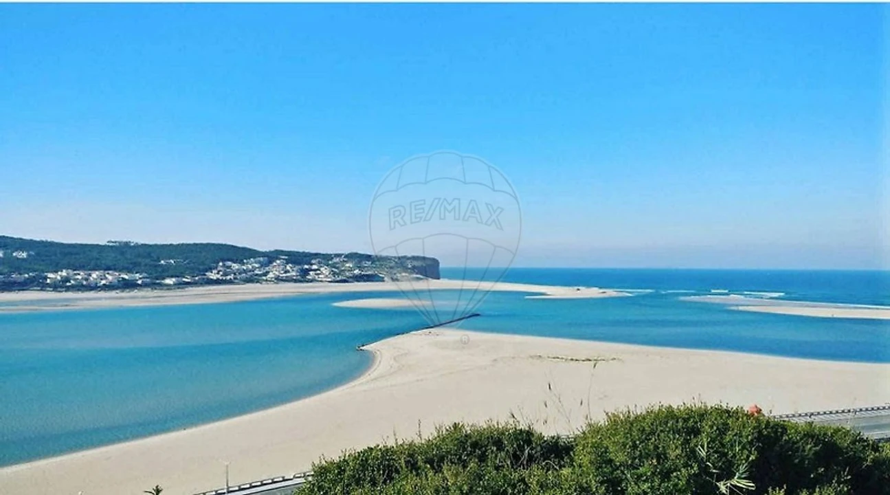 Moradia T4 para Venda em Gaeiras Foto 5