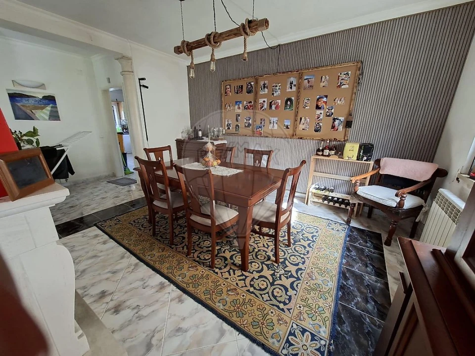 Moradia T4 para Venda em Gaeiras Foto 13