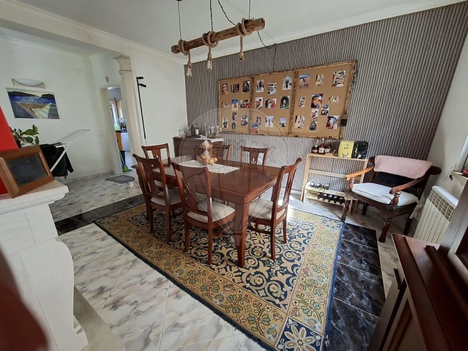 Moradia T4 para Venda em Gaeiras Foto 13