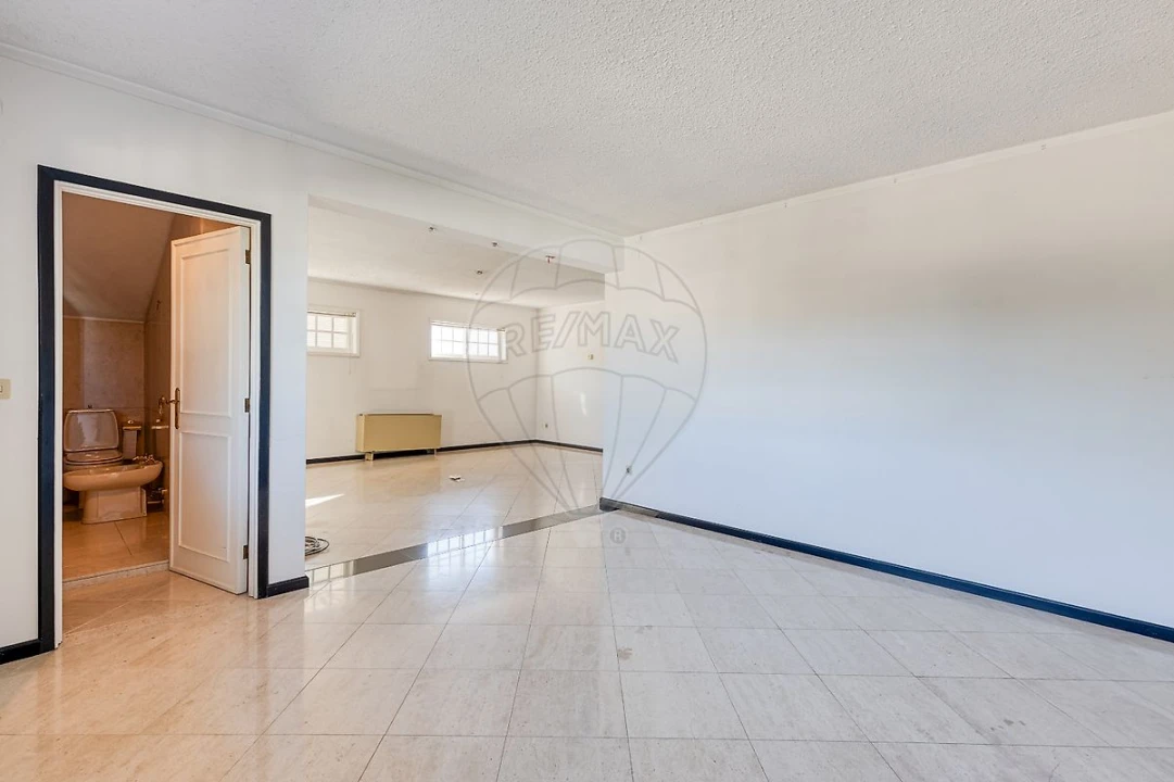 Moradia T10 para Venda em Arcozelo Foto 31