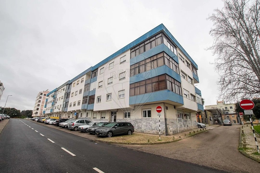 Apartamento T2 para Arrendamento em Seixal, Arrentela e Aldeia de Paio Pires Foto 4