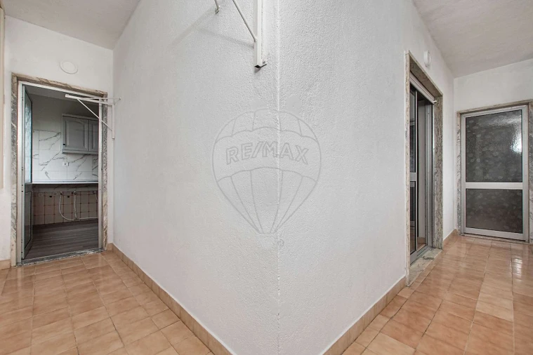 Apartamento T2 para Arrendamento em Seixal, Arrentela e Aldeia de Paio Pires Foto 16