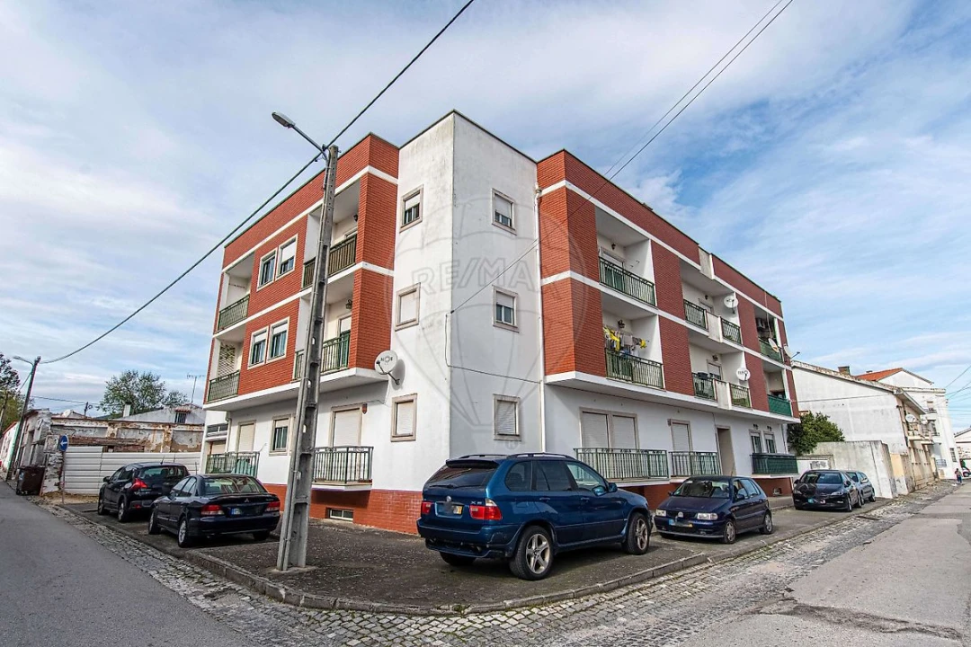 Apartamento T3 para Venda em Alcanena e Vila Moreira Foto 1