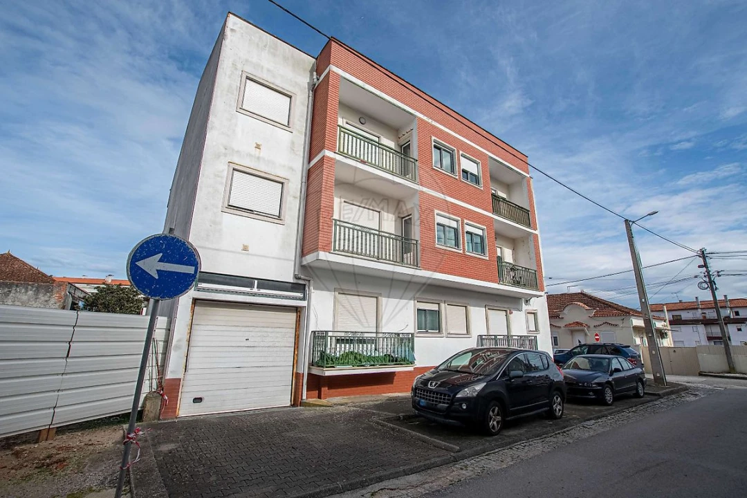 Apartamento T3 para Venda em Alcanena e Vila Moreira Foto 2