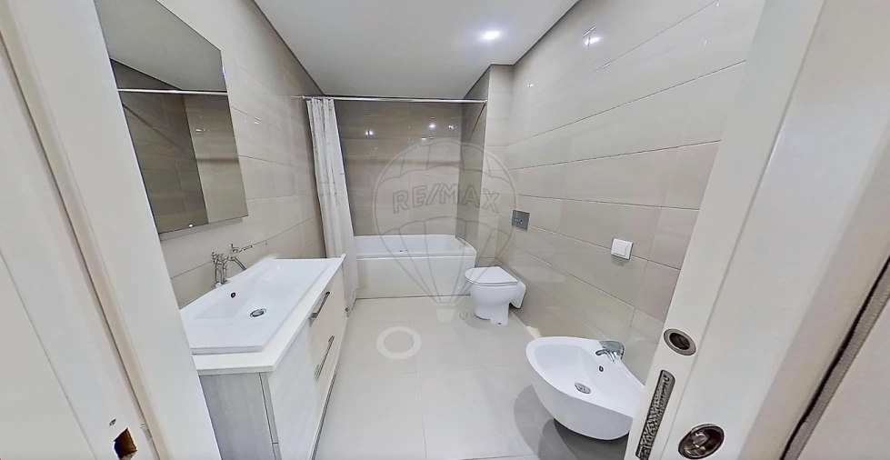 Apartamento T2 para Venda em São Vicente Foto 5