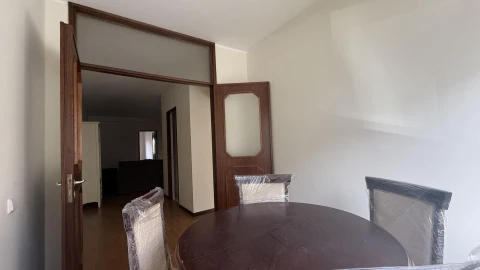 Apartamento T3 para Venda em Póvoa de Varzim, Beiriz e Argivai