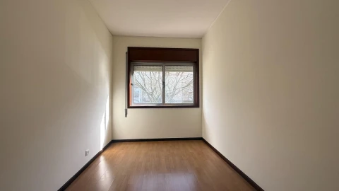 Apartamento T3 para Venda em Póvoa de Varzim, Beiriz e Argivai