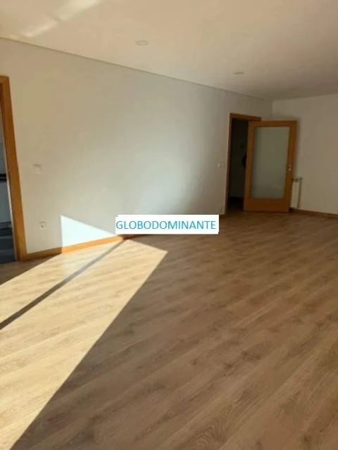 Apartamento T4 para Venda em São Vitor (Braga)
