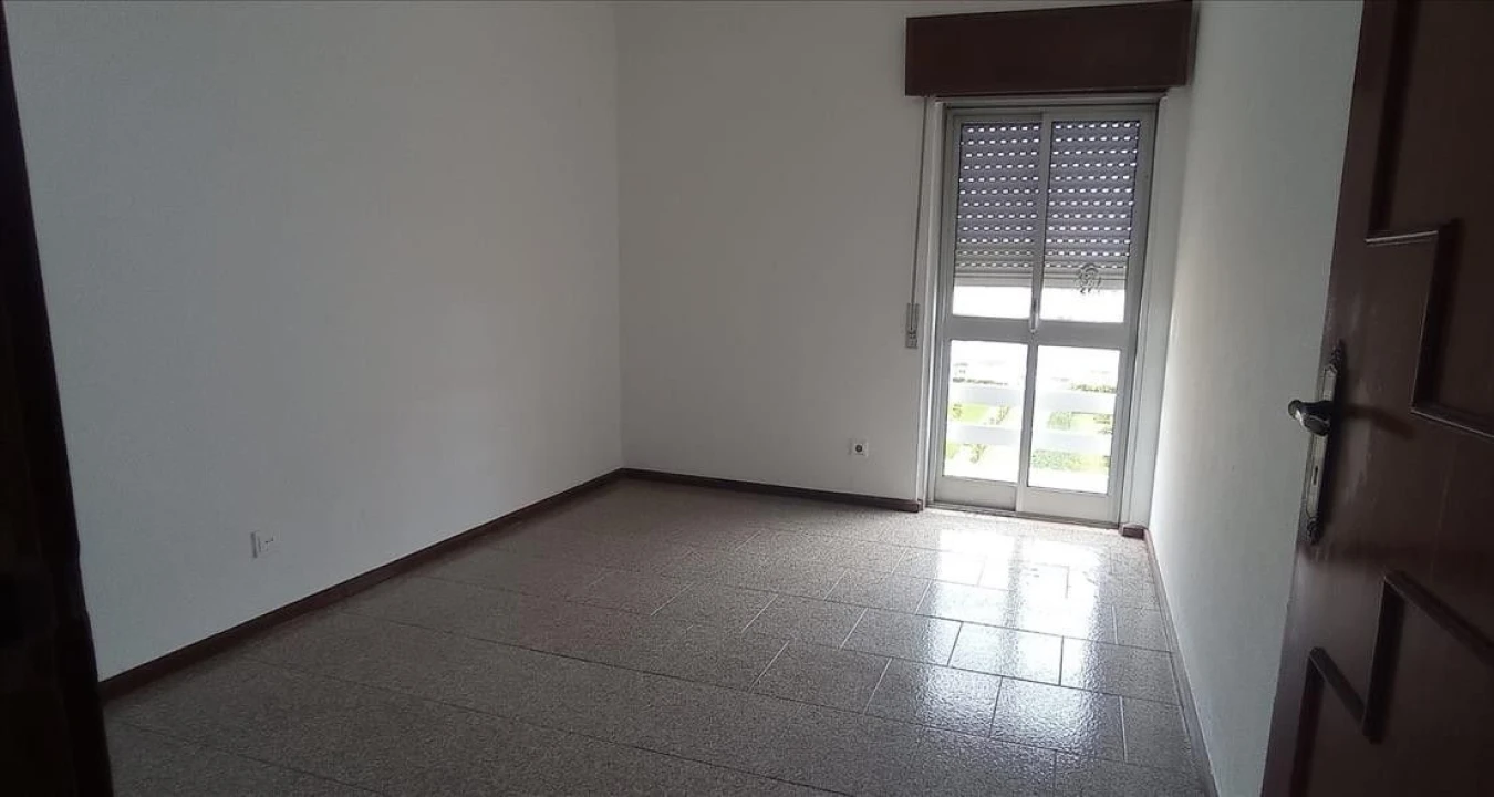 Apartamento T3 para Venda em Rio Tinto Foto 6