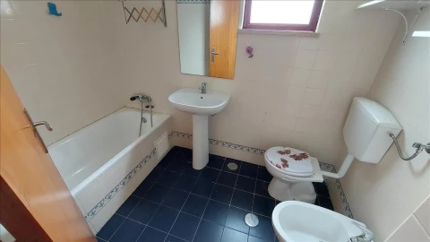 Apartamento T2 para Venda em Agualva e Mira-Sintra