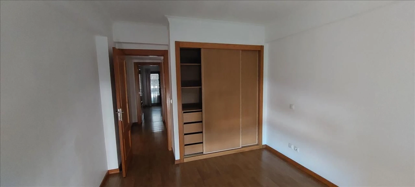 Apartamento T2 para Venda em Carregado e Cadafais Foto 4