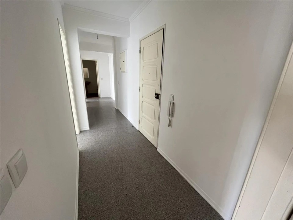 Apartamento T2 para Venda em Agualva e Mira-Sintra Foto 2