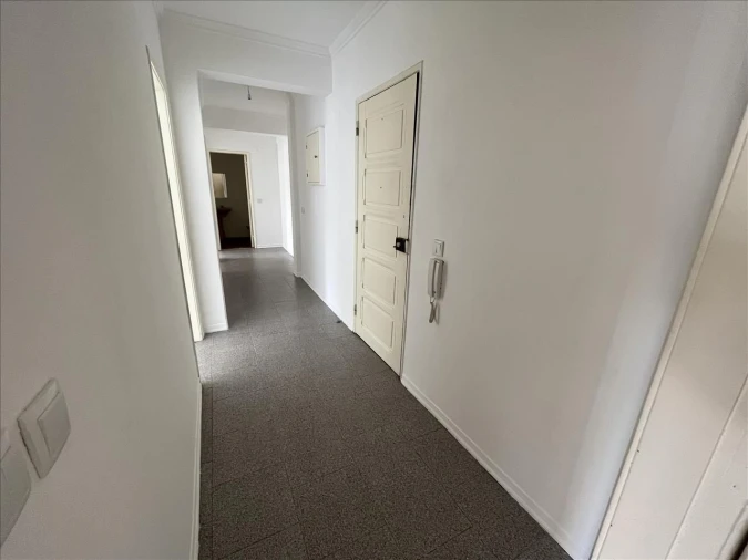Apartamento T2 para Venda em Agualva e Mira-Sintra Foto 2