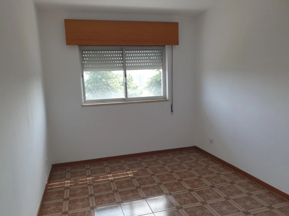 Apartamento T3 para Venda em Vilar de Andorinho Foto 11