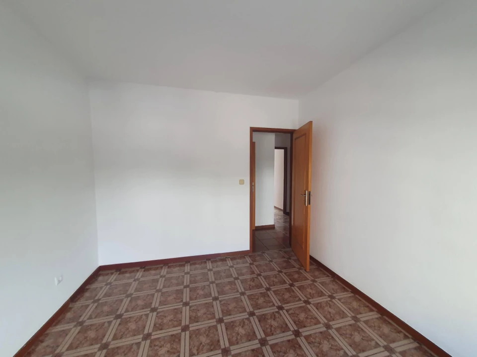 Apartamento T3 para Venda em Vilar de Andorinho Foto 7