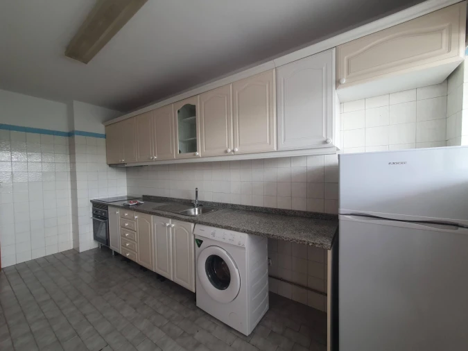Apartamento T3 para Venda em Vilar de Andorinho Foto 10