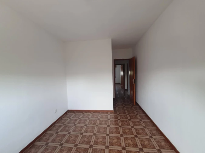 Apartamento T3 para Venda em Vilar de Andorinho Foto 10
