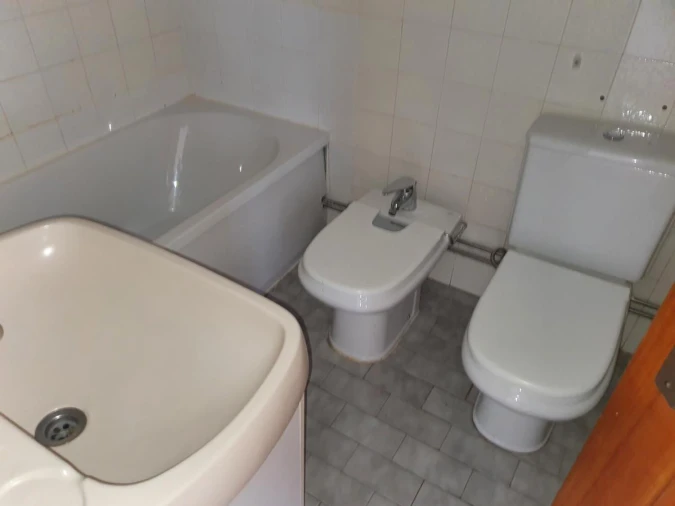 Apartamento T3 para Venda em Vilar de Andorinho Foto 14