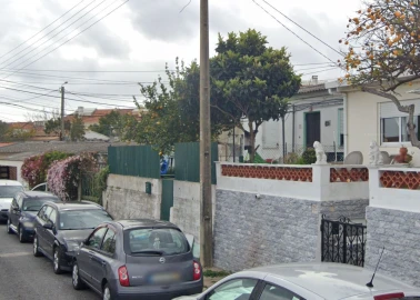 Moradia T2 para Venda em Queluz e Belas