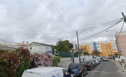 Moradia T2 para Venda em Queluz e Belas