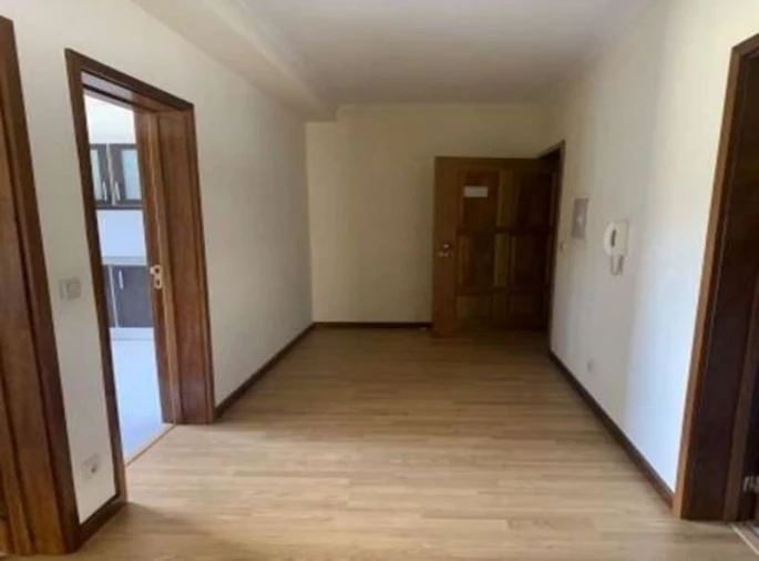 Apartamento T1 para Venda em Paço de Sousa Foto 2