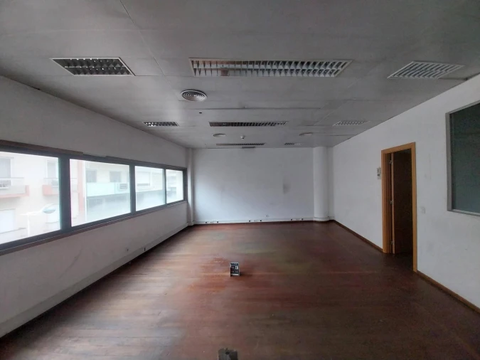 Escritório para Venda em Leiria, Pousos, Barreira e Cortes Foto 4