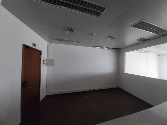 Escritório para Venda em Leiria, Pousos, Barreira e Cortes Foto 5