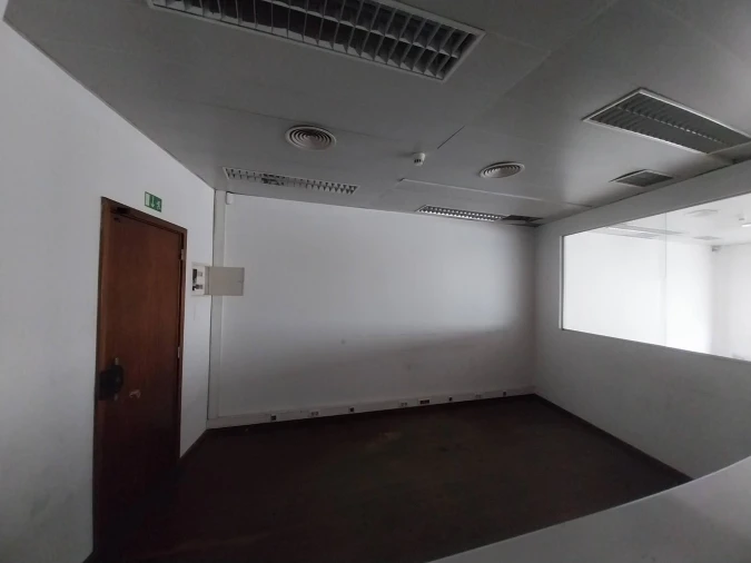 Escritório para Venda em Leiria, Pousos, Barreira e Cortes Foto 5
