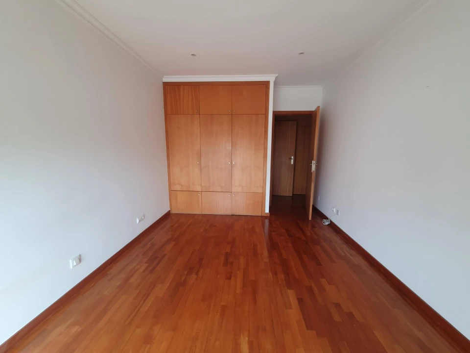 Apartamento T3 para Venda em Rio Tinto Foto 5