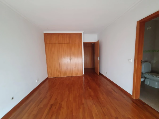 Apartamento T3 para Venda em Rio Tinto Foto 9