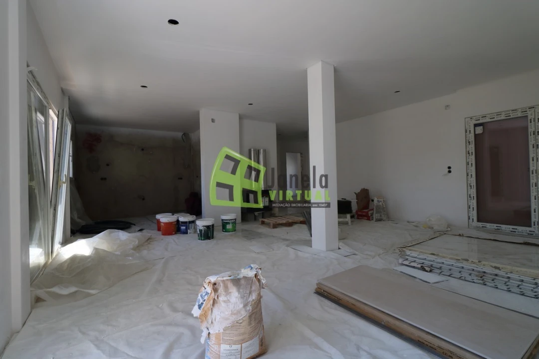 Moradia T3 para Venda em Quinta do Conde Foto 4