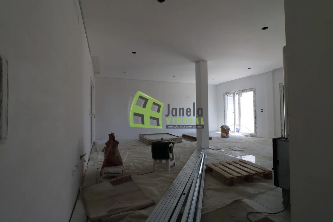 Moradia T3 para Venda em Quinta do Conde Foto 7