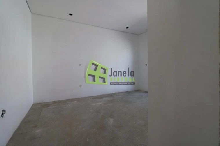 Moradia T3 para Venda em Quinta do Conde Foto 15