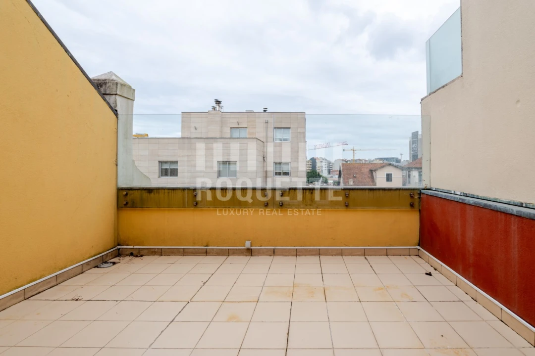 Apartamento T5 para Venda em Cedofeita, Santo Ildefonso, Sé, Miragaia, São Nicolau e Vitória Foto 22