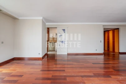 Apartamento T5 para Venda em Cedofeita, Santo Ildefonso, Sé, Miragaia, São Nicolau e Vitória