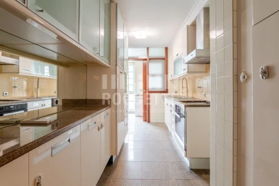 Apartamento T5 para Venda em Cedofeita, Santo Ildefonso, Sé, Miragaia, São Nicolau e Vitória