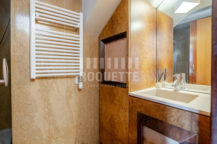 Apartamento T5 para Venda em Cedofeita, Santo Ildefonso, Sé, Miragaia, São Nicolau e Vitória Foto 14