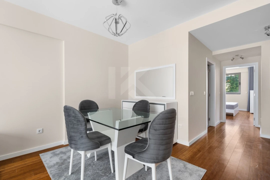 Apartamento T1 para Arrendamento em Funchal (Se) Foto 7