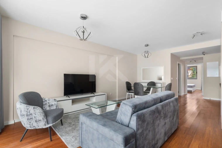 Apartamento T1 para Arrendamento em Funchal (Se) Foto 4