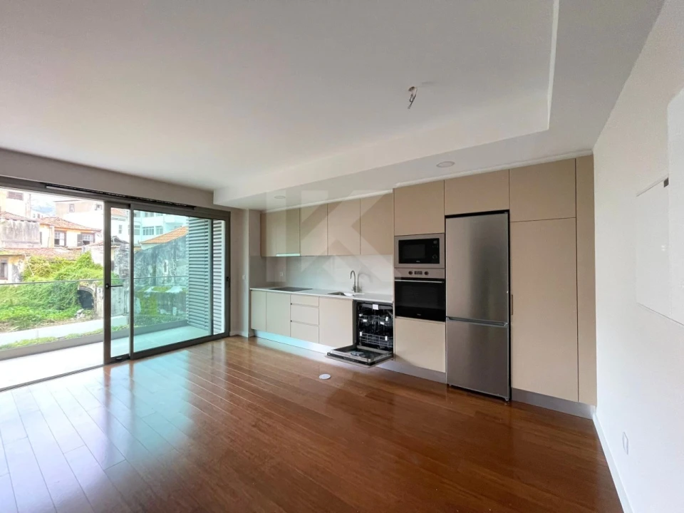 Apartamento T1 para Arrendamento em Funchal (Se) Foto 5