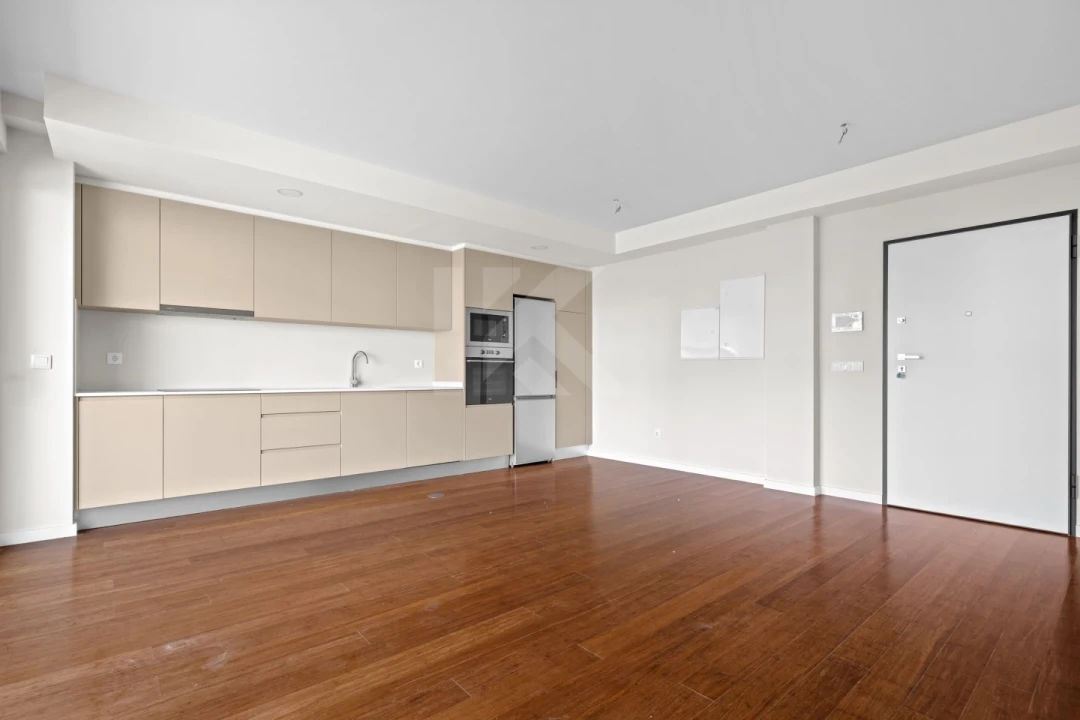 Apartamento T1 para Arrendamento em Funchal (Se) Foto 3