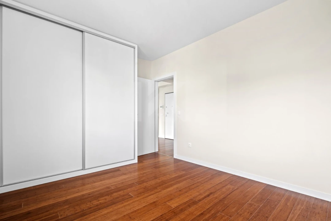 Apartamento T1 para Arrendamento em Funchal (Se) Foto 9