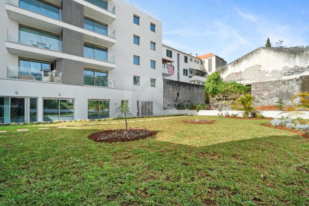 Apartamento T1 para Arrendamento em Funchal (Se) Foto 16