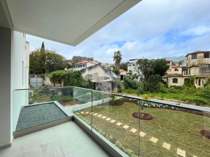 Apartamento T1 para Arrendamento em Funchal (Se) Foto 11