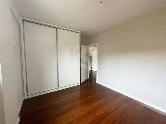 Apartamento T1 para Arrendamento em Funchal (Se) Foto 6