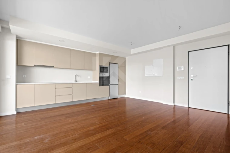 Apartamento T1 para Arrendamento em Funchal (Se) Foto 3